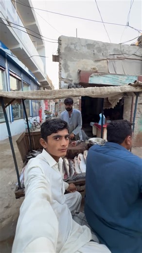 Shahjahan Khosa on Instagram: "Kashmiri Fisheries Fry Jab Banai #story #fypシ #viral #foryou #foryoupage #reels #viralvideos #trending #fyp #shorts ##minivlogs #shortsfeed #minivlog"