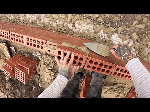 New site… dead start… 1500 bricks 👊🏻🧱 #workhard #bricklayer #brickwork