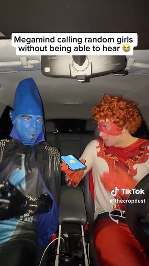 Juicy Jacob como Megamind: Llamadas Divertidas