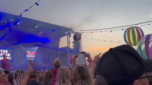 The best festival vibes 🤩🤩 The Beach Ball Game is a hit this evening before our Oasis Tribute take the stage!! | Rand Farm Park