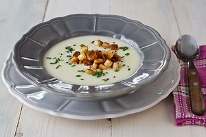 Supă cremă de conopidă - rețetă video