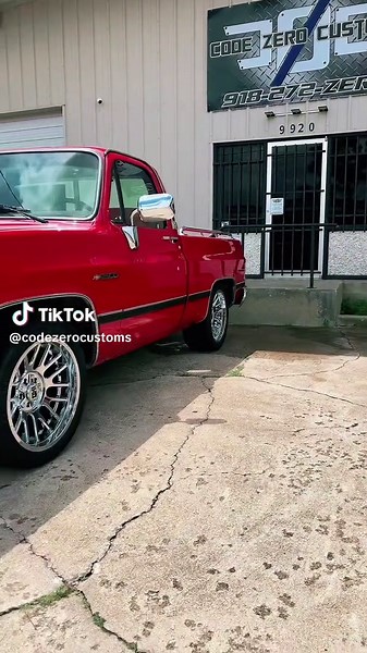 C10 Square Body with Premium Hurtz Audio System