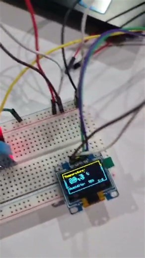 ESP32 Web Server with HTML & CSS 😍 | WiFi LED Control Project