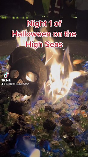 The opening weekend of Halloween on the High Seas was spooktacular! Let's do it again this weekend! We're open for fun on Friday, Saturday, and Sunday evenings, and members get 50% off tickets for this weekend only. Reserve your tickets here https://thelivingplanet.com/events-and-camps/halloween-on-the-high-seas/ | The Living Planet Aquarium
