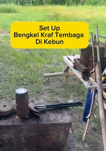 Copper Tensor Ring, New Generation. Tahun ni kita mula buat copper craft di kebun. Suasana alami. Sebab kita nak pelanggan-pelanggan kita pakai copper craft yang penuh nila seni, estetik dan sangat ‘high vibes’. Kami jaga kualiti craft dan energinya! #tembaga #tensorring #healingtools #energyhealing #copper