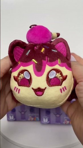 Aphmau Carnival Treats Plush Sundae Cat