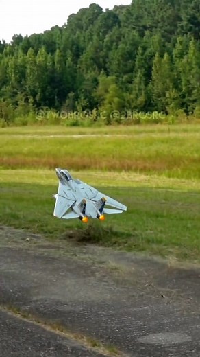 Jon performs a swept wing high alpha pass with the Freewing F-14 from Motion RC. #aviation #rc #rcplane #aviationphotography #aviationvideo #aviationphoto #aviationdaily #modelaviation #avgeek #aviationgeek #rcplanes #rcaeroplane #radiocontrol #rclife #rchobbies #rclifestyle #instaplane #instaflight #instaaviation #instaaviationphotography #modelaviator #flying #flywithme #hobbies #airplane #aeroplane #airplanes #aeroplanes #flying #flight #F14 #tomcat #topgun | Two Brothers Radio Control