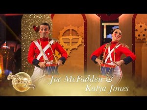 Joe and Katya Charleston to 'Alexander's Ragtime Band' - Strictly Come Dancing 2017