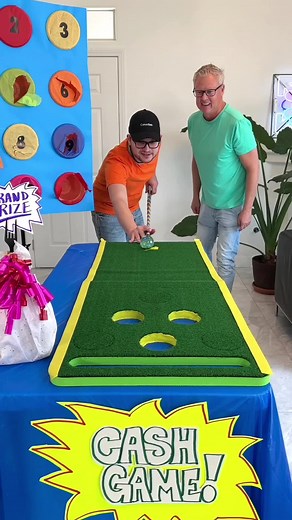 Cash game for prizes Part 3 #fyp #game #foryou #tiktok #viral #forfun #partygame #familygame #family #fun