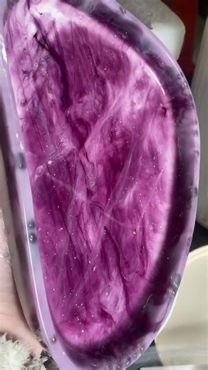 A marble tray using alcohol inks and epoxy resin