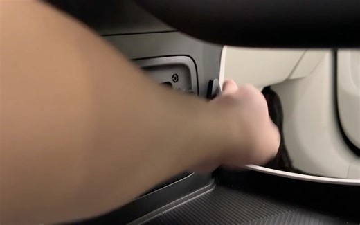 百大UP喊你上车: 发布会 EXEED星途 柒公子星途汽车大区总监张颖