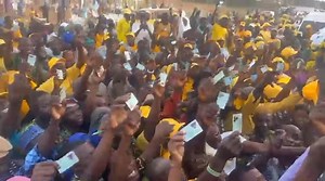 62K views · 1.5K reactions | “A time will come when Nigerian masses from the North and South, Christians, Muslims and Animists will merge as a force for progress and unity, and kick against rigging, corruption and tyranny.” Chief Obafemi Awolowo (1909 – 1987) Cardi idibo wa ohun lagbara wa. E lo gba a! | Oriyomi Hamzat Live | Facebook