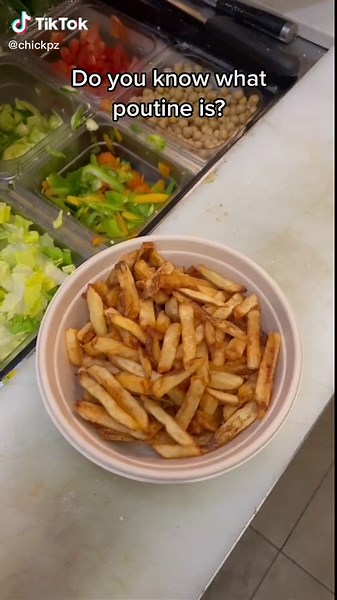 Delicious Bacon Halloumi Poutine Recipe