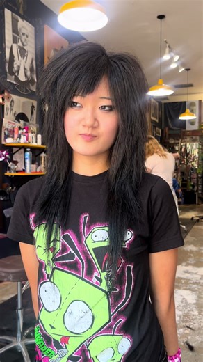 Alt Hair Salon: Scene Haircut Without Layers and Cutting