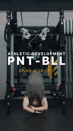 Your spine is the POWERHOUSE behind every movement on the field. If it’s locked up, you’re slow, predictable, and one bad landing from being sidelined. Dial in your rotational spine mobility this off-season with a couple of my go to’s. Don’t sleep on these. Hit these drills 3x/week and keep your spine healthy. Who’s ready to level up their game RIGHT NOW? The OTL Off-Season training program is available now. Clink the LINK IN BIO to explore all my programs. Follow on IG for more content @paddygl