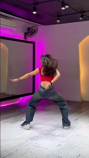 SHKINI – Guru Randhawa ft Kiran Bajwa | Dance Performance by Rashi Dhingra | New Punjabi Song 2025