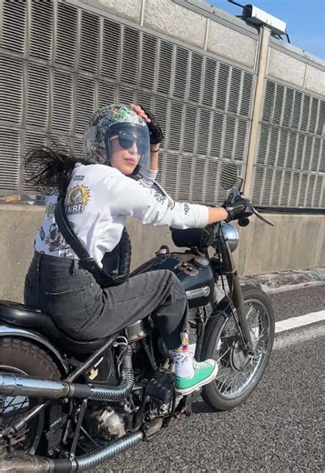 50FL Panhead Chopper: A Classic Ride from 1950