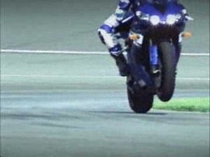 2004 Yamaha YZF-R1: On the Track Video - video Dailymotion