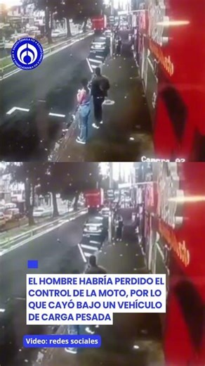 Captan brutal accidente en Quito: motociclista termina bajo camión de carga