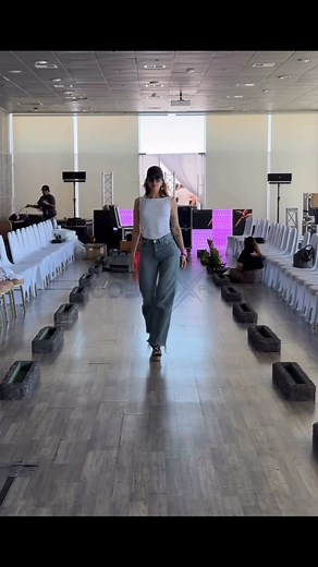 16K views · 542 reactions | CHỈ LÀ CATWALK SƯƠNG SƯƠNG THOAIII ĐÓ ♾️♾️ Tham gia Group Miss Cosmo Xplore - Cosmo Fan Community để cập nhật thêm nhiều tin tức mới nhất  #MissCosmo2025 #MissCosmoXplore #MissCosmoChile #ImpactfulBeauty #CosmoXplore #UniMedia #beautypageant #cosmo #MissCosmo | CosmoXplore | Facebook