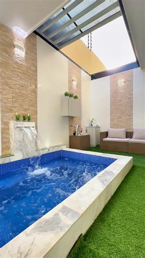 Cruz Mario Duque on Instagram: "Villa Paris E Remodelación Total 💎 Semi Amoblada 155M2 Aprox 3 Habitaciones 3 Baños 2 Puestos PLANTA BAJA Cocina Moderna Sala Amoblada . Comedor. Área de oficios Independiente Baño de Visita Patio PLANTA ALTA Habitacion principal con vestier y baño interno 2 Habitaciones auxiliares con closets c/u 1 Baño auxiliar completo. Family room. Closet lencería PATIO: Jacuzzi. Cuarto de lavado. Techo corredizo. Tanque subterráneo de 4 mil litros EL CONJUNTO : Vigilancia pr