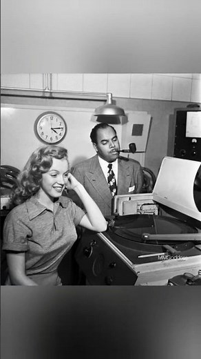 Marilyn Monroe - Takes Singing and Voice Lessons with Phil Moore 1948 -
