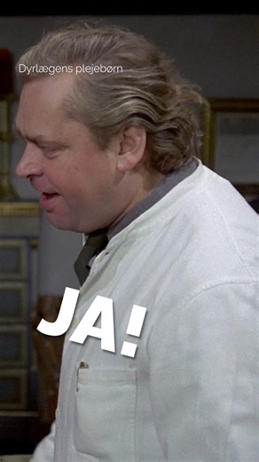 Der er mange måder at sige ‘ja’ på 💒💍 Vi siger i hvert fald JA TAK til Axel Strøbye og Dirch Passer i Dyrlægens plejebørn på Nordisk Film 💙 | Nordisk Film