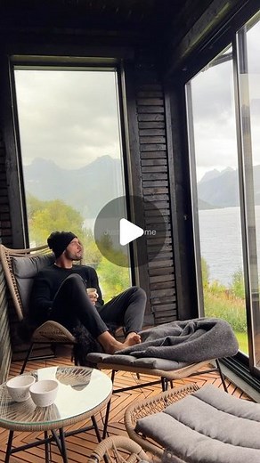 Jordan Morello on Instagram: "Just here to be me 🤙🏼 Remind yourself just how special you truly are and never forget that 🙏🏼"