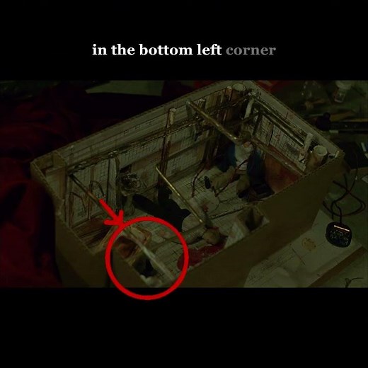 We found an hidden detail in Jigsaw's workshop in Saw (2004)