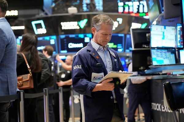 US stocks erase a big early loss and rise after oil prices whip from nearly $120 back below $90