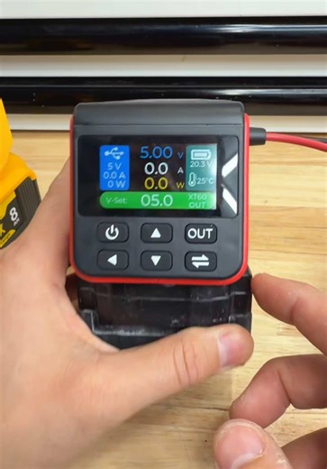 Versatile 30V Voltage Regulator for Milwaukee Batteries