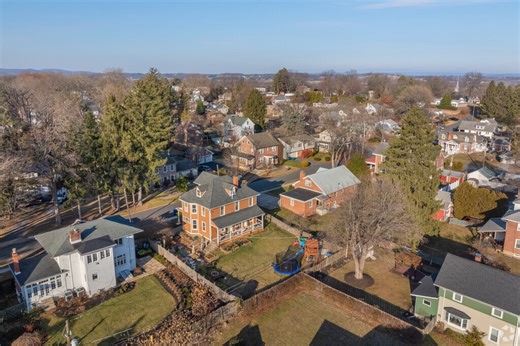 Living in Springmont, PA