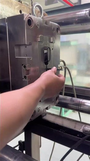 ABS Remote Control Housing Injection Molding | High-Gloss Finish & Premium Look