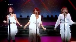 Arabesque Midnight dancer HD