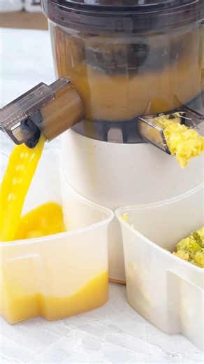 Fresh Mango Juice Machine 🍹 | Satisfying Juicing Process🥤😊 #juicer #1million #1million #viral