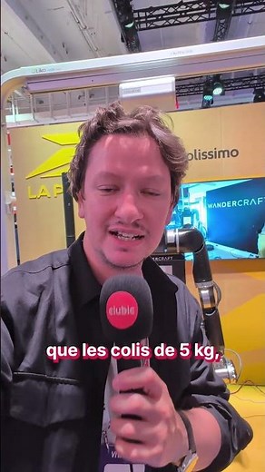 This French humanoid robot lifts packages with ease! #laposte #vivatech #colissimo