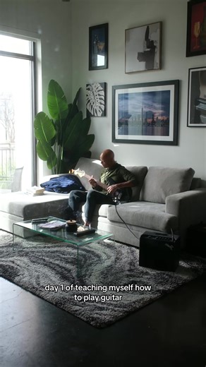 day 1: crashouts aside, learning how to play guitar post hand surgery is going to be tough.. follow along for the journey!! #guitar #learnsomethingnew #learningguitar #challenge #crashingout