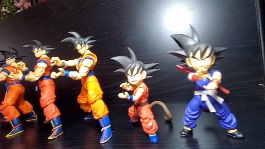 All SHF Goku's released so far.#shfiguartsdragonballz #goku #dragonballz #shfiguartsgoku