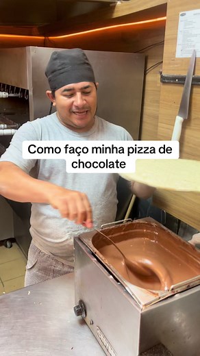 Aprenda a fazer pizza de chocolate deliciosa