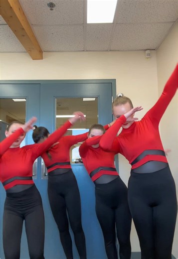 Master the Lean and Dab Dance Moves