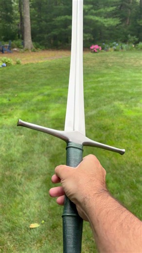 Valiant Armory Irish Ring Pommel Sword