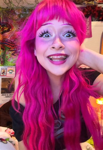 Garlic.Clover (@garlic.clover)’s videos with Go Go Juice - Sabrina Carpenter