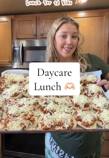 Daycare Lunch: Easy Pizza Burgers for 12 Kids
