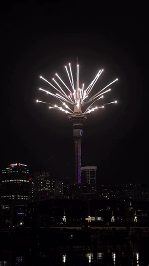 Happy New Year from Aotearoa New Zealand 🇳🇿 🎥 @Visit Auckland #NZMustDo #FEEL100inNZ #NZBucketList #Welcome2026