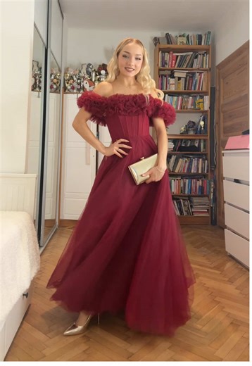 Stunning Prom Dress Transition Showcase