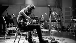 Dave Grohl Announces New Solo Project, 'Play'