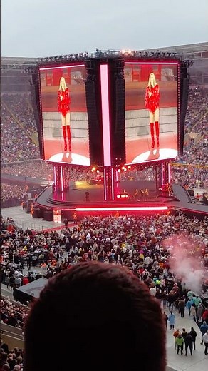 Helene Fischer wieder live auf Tour #helenefischer #dresden #concert