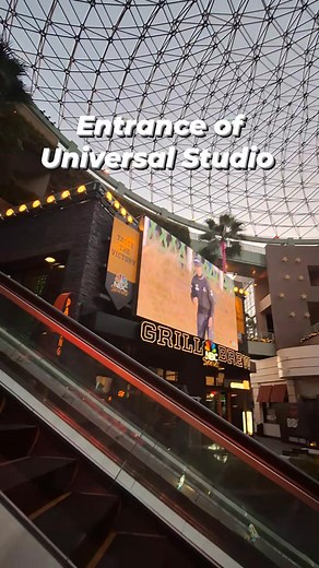 🎬✨ Another fun-filled video at Universal Studios Hollywood! From thrilling rides to movie magic moments — every corner is pure excitement! 🎢🎥💫 Can’t get enough of this amazing place! 💙 #UniversalStudiosHollywood #LosAngelesAdventures #MovieMagic #ThemeParkFun #TravelDiaries #CaliforniaDreaming #ExploreLA | Luvy Sol Ibay- Byahe ni Mayor