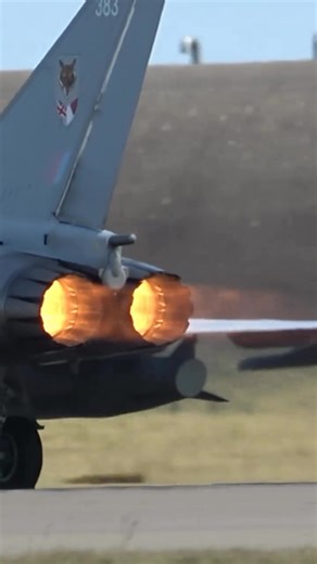 12 Squadron blast off. Do you know the role of 12 Squadron? eurofighter.typhoon rafconingsby #typhoon #12squadron #eurofightertyphoon | Military Update