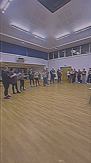 🌼 and the Rhythm of Life is a powerful beat 🌼 We were in fine voice last night, singing AND dancing through two of our full cast numbers! 🌟🌟 #banburyoperaticsociety #theatre #musicals #localtheatre #supportlocaltheatre #amateurmusicaltheatre #musicaltheatre #banbury #banburytheatre #banburymusicaltheatre #oxfordshiretheatre #theshowthattimewrote #therhythmoflife #sweetcharity | Banbury Operatic Society